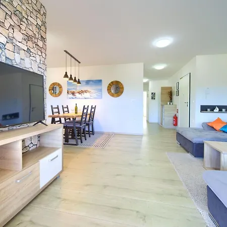 Appartement Nadica Deluxe 4 By Interhome