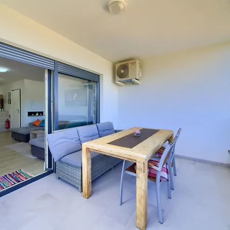 Nadica Deluxe 4 By Interhome Vantacici